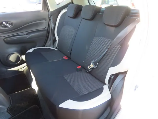 ニッサン　ノート