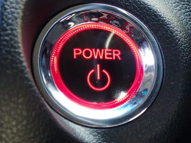 シャトル　ハイブリッド　４ＷＤ（ホンダ）の車両写真