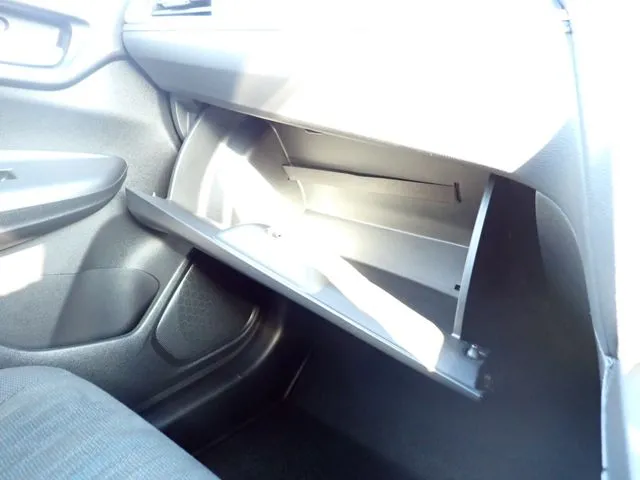 シャトル　ハイブリッド　４ＷＤ（ホンダ）の車両写真