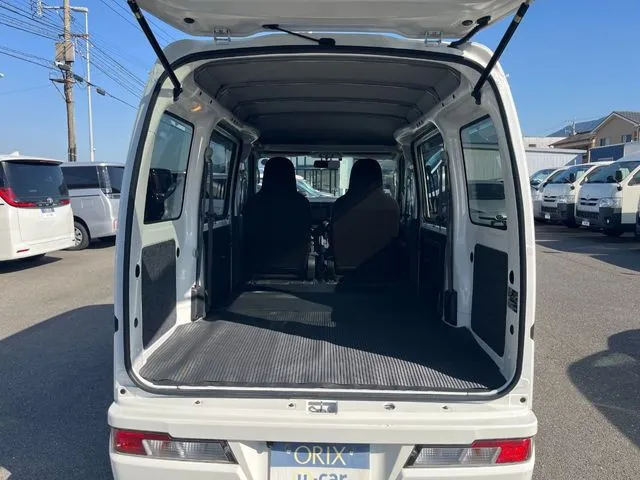 ハイゼットカーゴ（ダイハツ）の車両写真