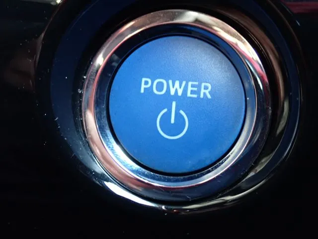 トヨタ　プリウス