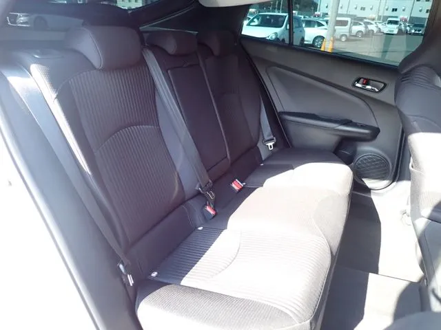 トヨタ　プリウス