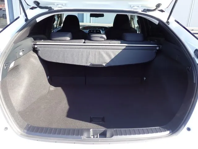 トヨタ　プリウス