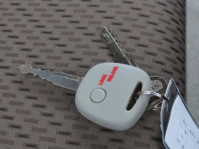 エブリイバン（スズキ）の車両写真