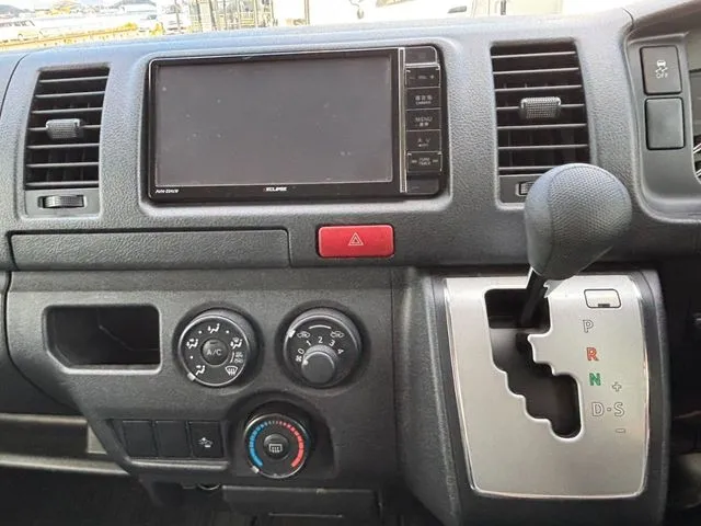 トヨタ ハイエースバン 2WD