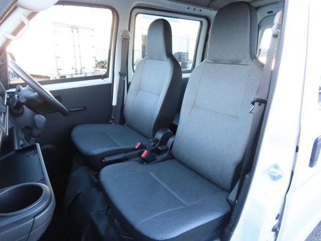 ハイゼットカーゴ（ダイハツ）の車両写真