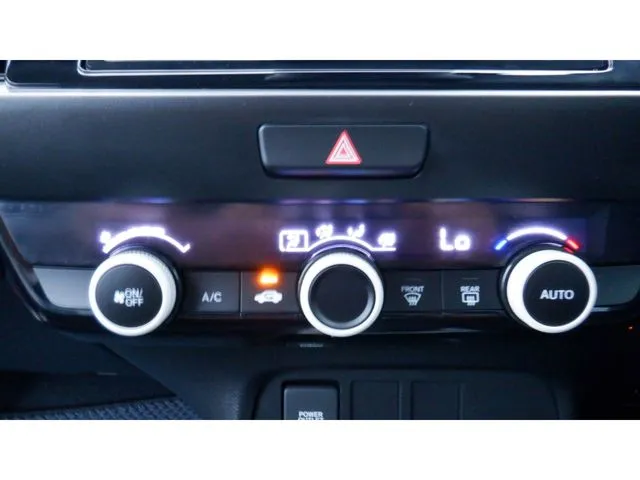 ホンダ フィット e:HEV