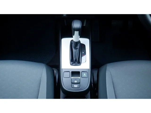 ホンダ フィット e:HEV