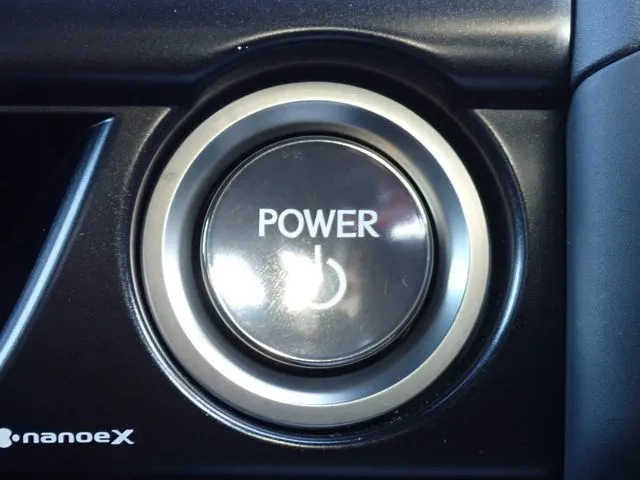 トヨタ　レクサス　ＵＸ２５０ｈ