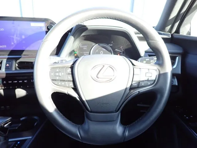 トヨタ　レクサス　ＵＸ２５０ｈ