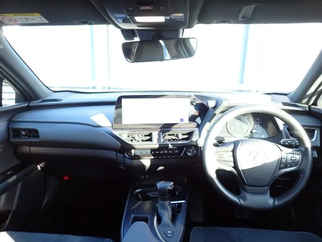 トヨタ　レクサス　ＵＸ２５０ｈ