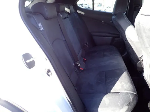 トヨタ　レクサス　ＵＸ２５０ｈ