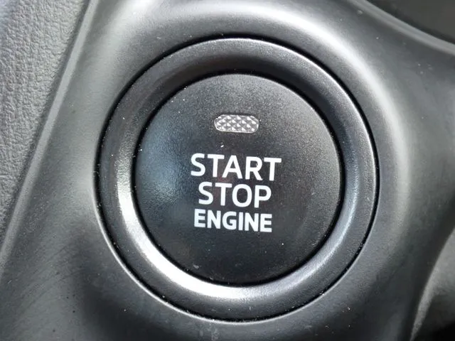 ＭＡＺＤＡ２（マツダ）の車両写真