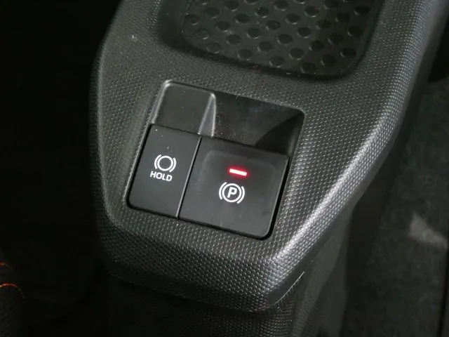 タフト（ダイハツ）の車両写真