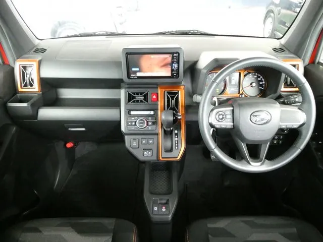 タフト（ダイハツ）の車両写真