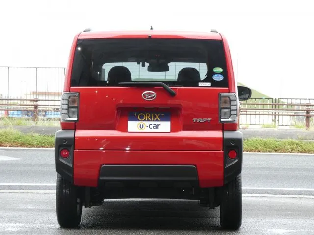 タフト（ダイハツ）の車両写真