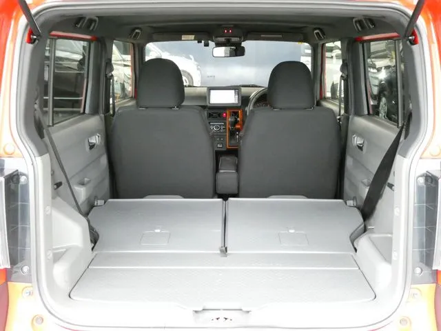 タフト（ダイハツ）の車両写真