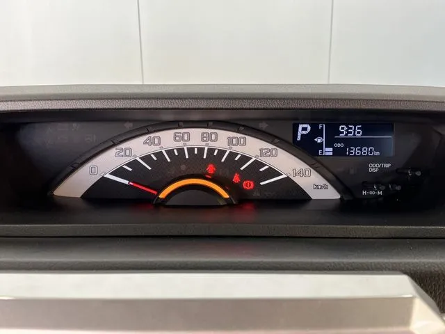 トヨタ　ピクシス　メガ