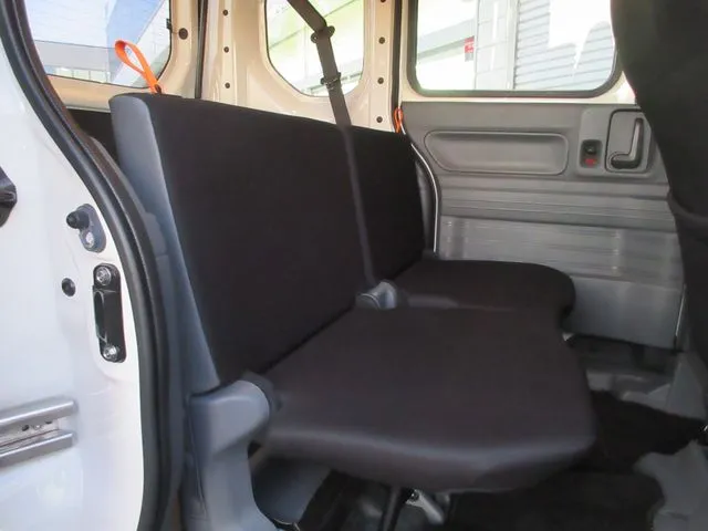 N-VAN 4WD(ホンダ)の車両写真