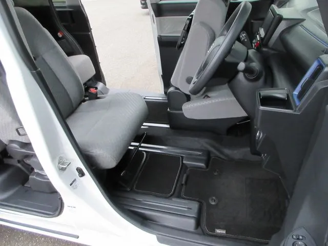 ダイハツ タント 4WD