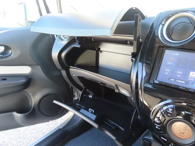 ノート（ニッサン）の車両写真