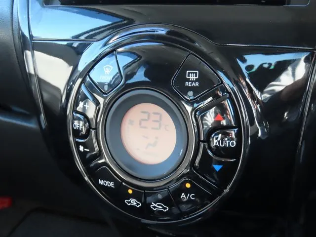 ノート（ニッサン）の車両写真