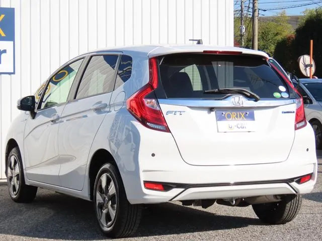 フィット　ハイブリッド　４ＷＤ（ホンダ）の車両写真