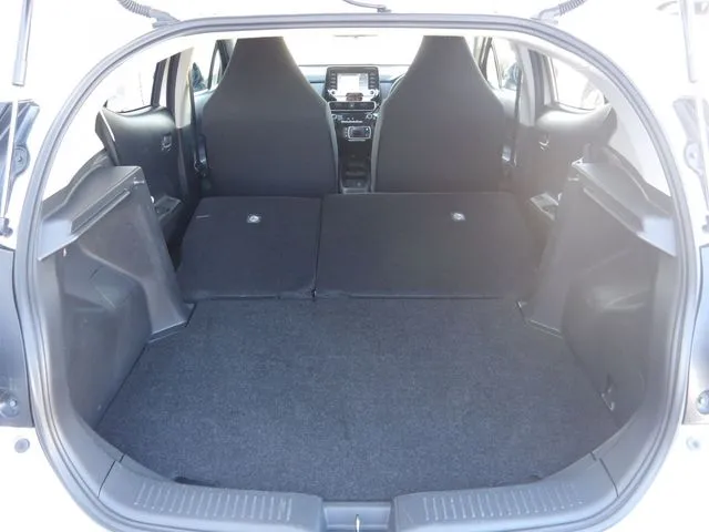 アクア（トヨタ）の車両写真