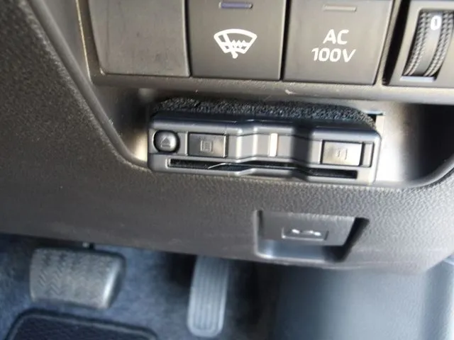 アクア（トヨタ）の車両写真