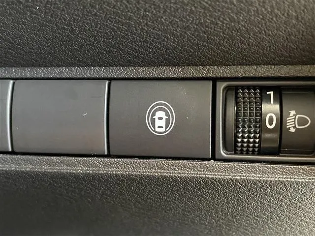 ニッサン　ノート