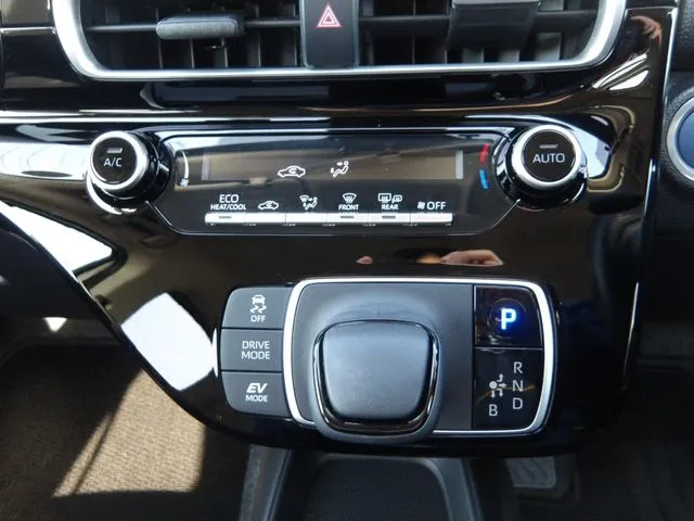 トヨタ　アクア