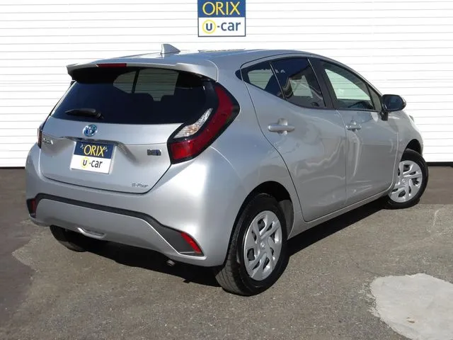 トヨタ　アクア