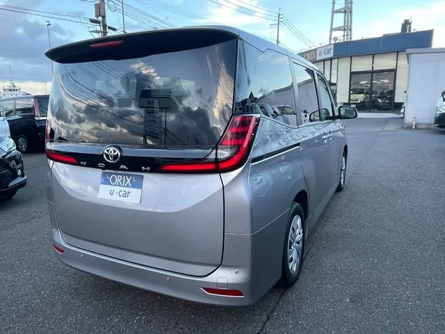 ノア（トヨタ）の車両写真