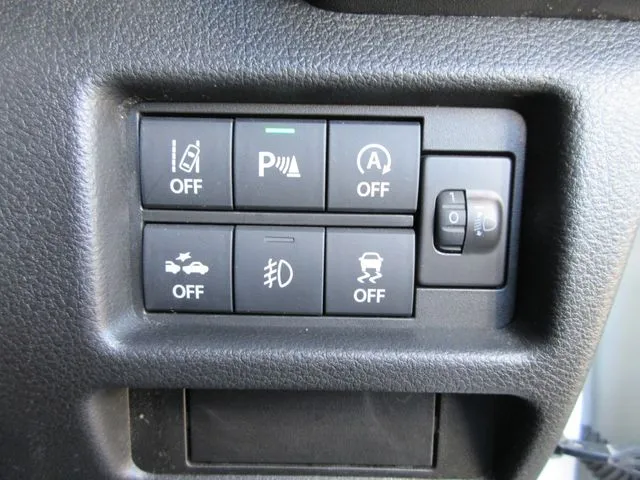 マツダ フレアクロスオーバー 4WD