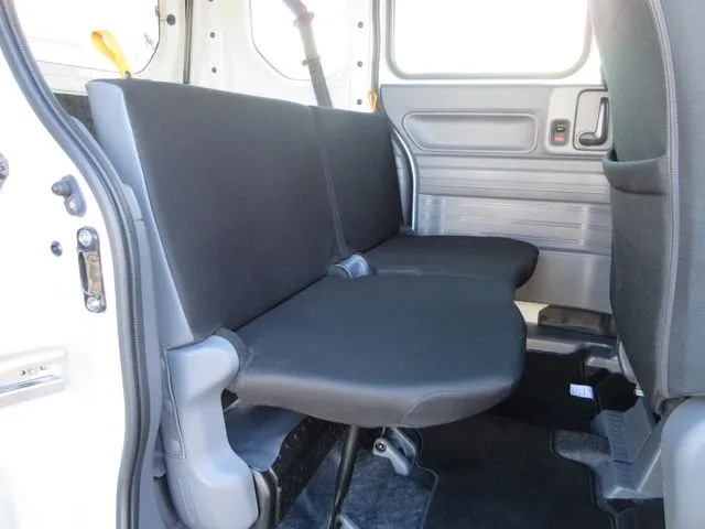 ホンダ　Ｎ－ＶＡＮ　４ＷＤ