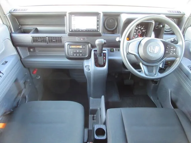 ホンダ　Ｎ－ＶＡＮ　４ＷＤ