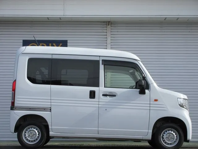 ホンダ　Ｎ－ＶＡＮ　４ＷＤ