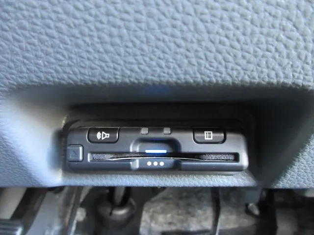 ホンダ　Ｎ－ＶＡＮ　４ＷＤ