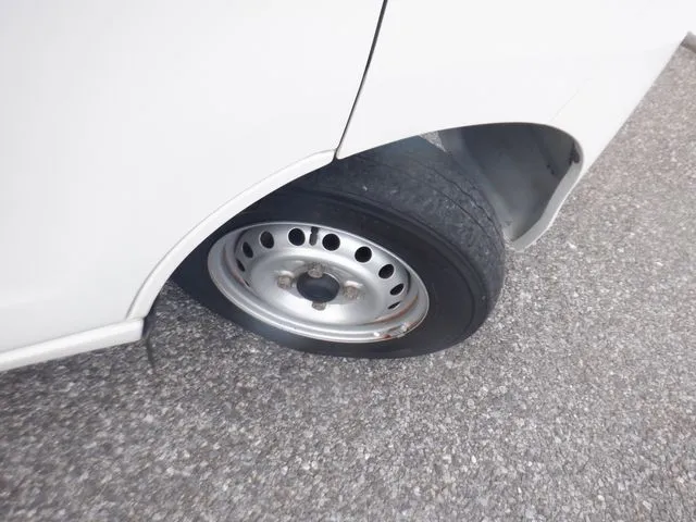 ハイゼットカーゴ（ダイハツ）の車両写真