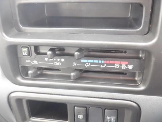 ハイゼットカーゴ（ダイハツ）の車両写真