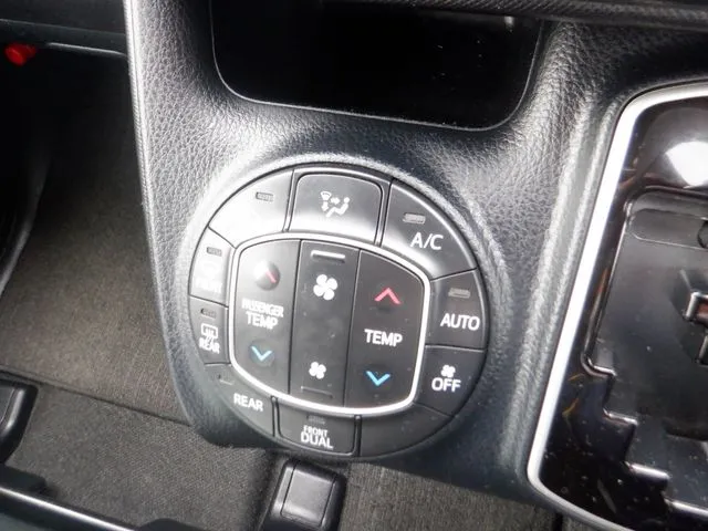 トヨタ ヴォクシー