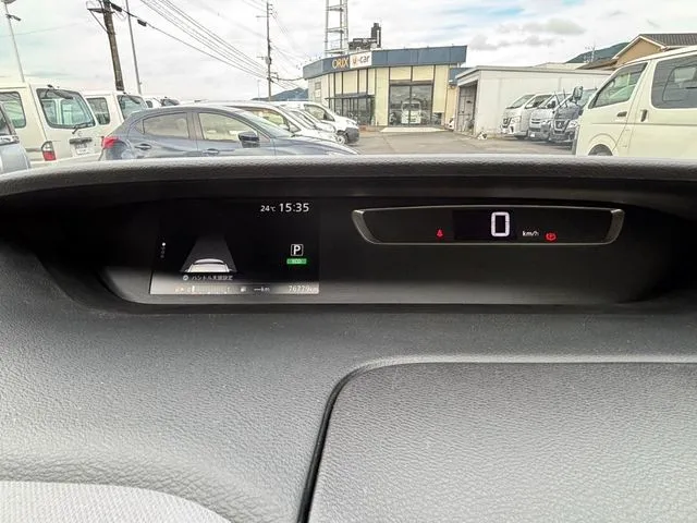 セレナ Sハイブリッド(ニッサン)の車両写真