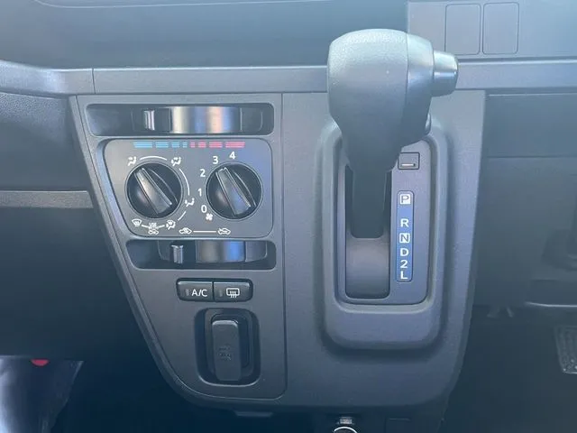 ダイハツ ハイゼットカーゴ