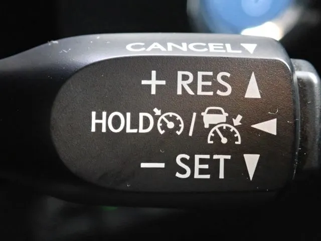 トヨタ　プリウス