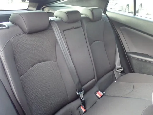 トヨタ　プリウス