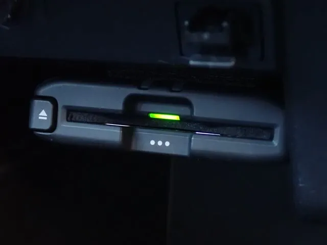 サクシードバン　２ＷＤ（トヨタ）の車両写真