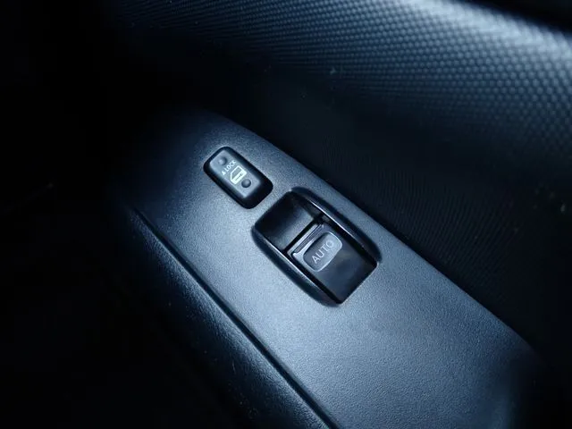 サクシードバン　２ＷＤ（トヨタ）の車両写真