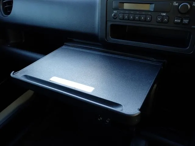 サクシードバン　２ＷＤ（トヨタ）の車両写真