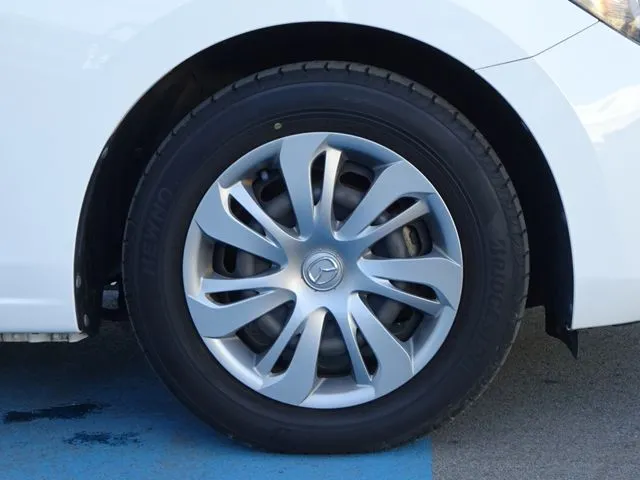 デミオ(マツダ)の車両写真