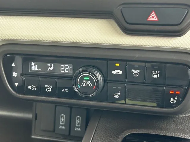 Ｎ　ＢＯＸ（ホンダ）の車両写真